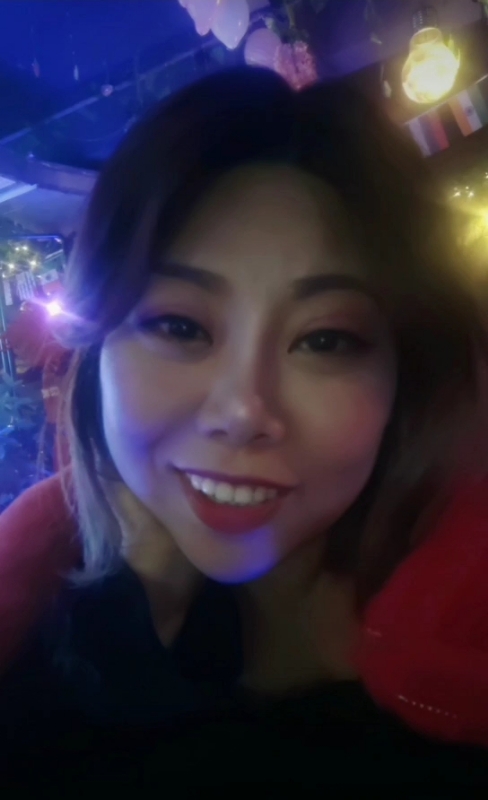 收快递的费仙女的第一张照片--长汀交友网