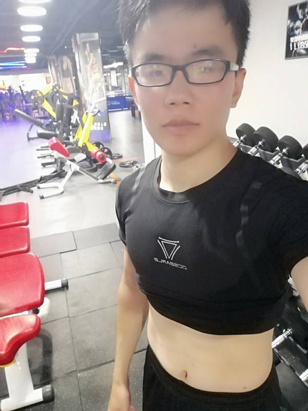 石榴裙下的第一张照片--长汀交友网