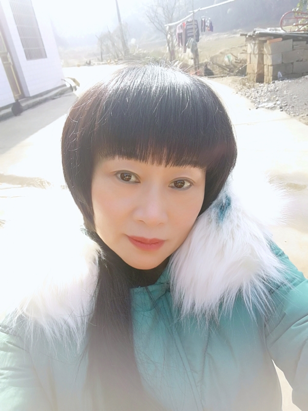 金鱼儿的第一张照片--长汀交友网