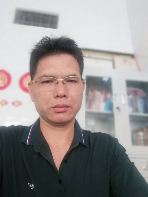 后视镜的第一张照片--长汀交友网